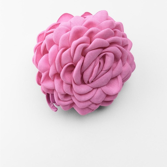 Zara textured flower large hair clip - Picture 4 of 6
